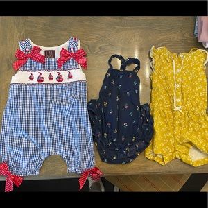 Set of 3 rompers size 18-24 months